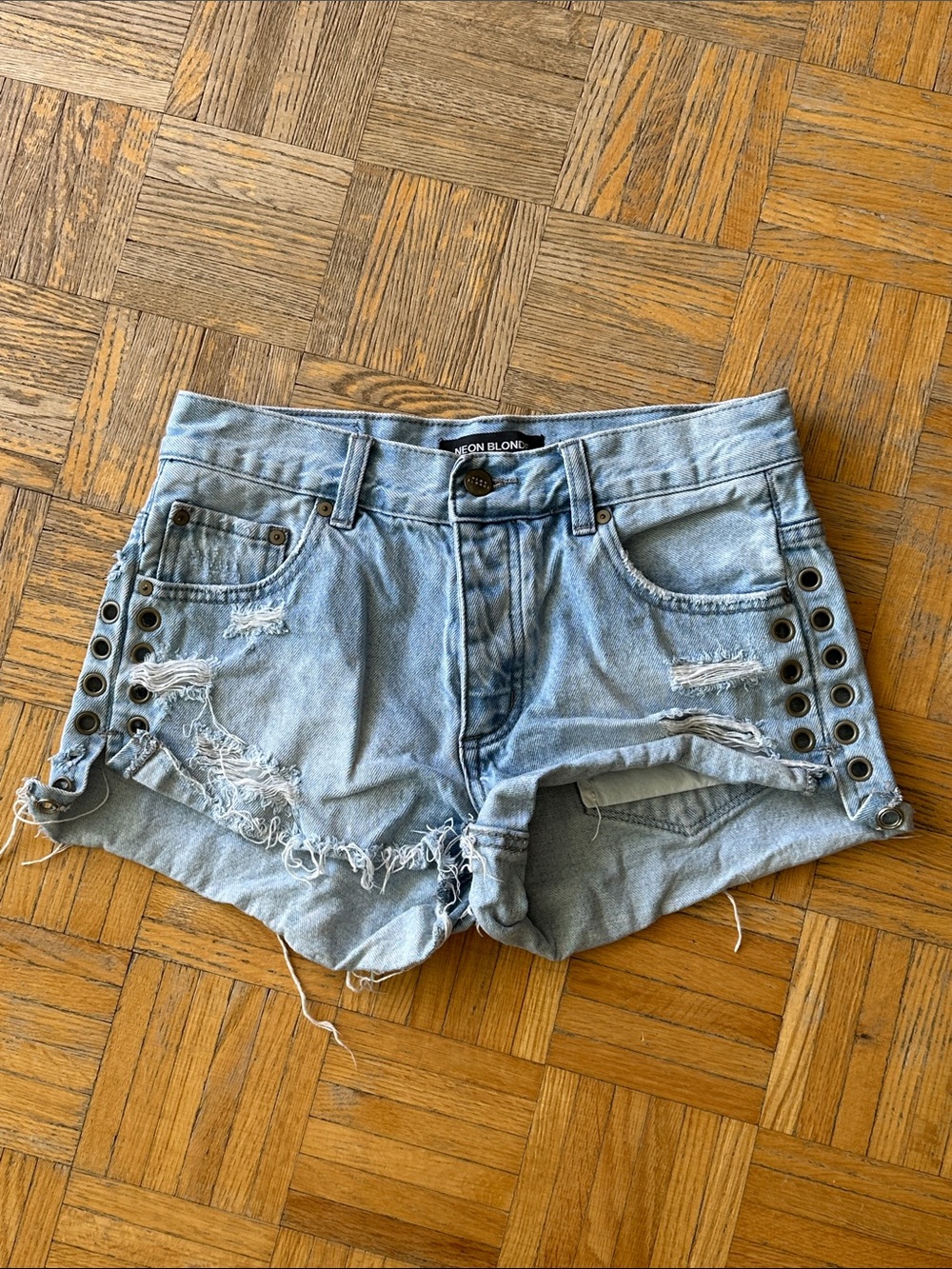 NEON BLONDE Light Wash Distressed Jean Shorts with Grommet Detail